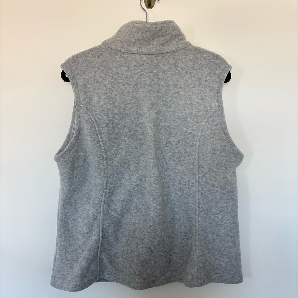 Columbia Grey Fleece Full Zip Vest Women’s Size XL | Cozy Outdoor Layer - Picture 6 of 9
